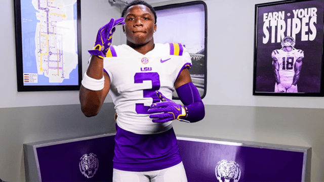 The Bengal Tiger's Shea Dixon has the latest scoop on LSU's push for 5-star WR Easton Royal, his new visit plans and more.